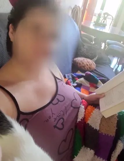 Ela, 26