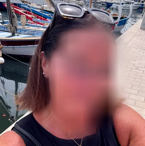 Elisa, 32