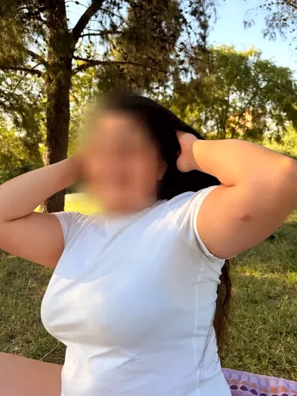 Linda, 23