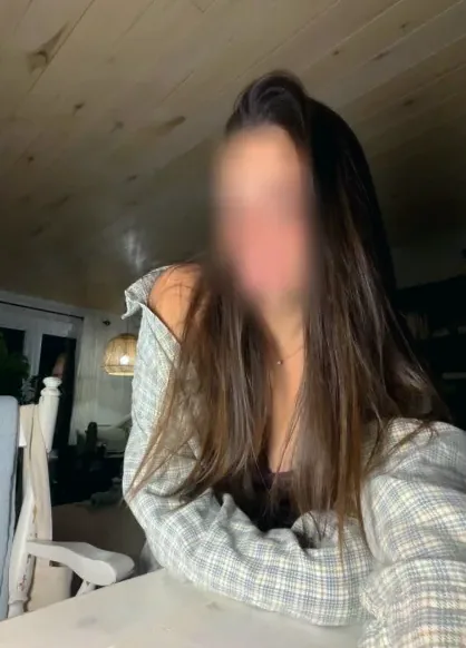 Lotta, 22