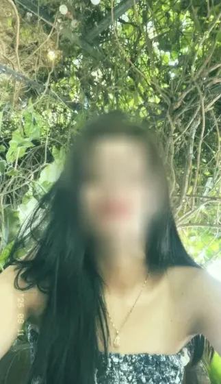 Nadja, 24