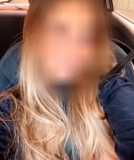 Sophia, 27